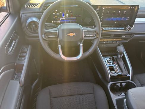 New 2026 Chevrolet Colorado LT image 13