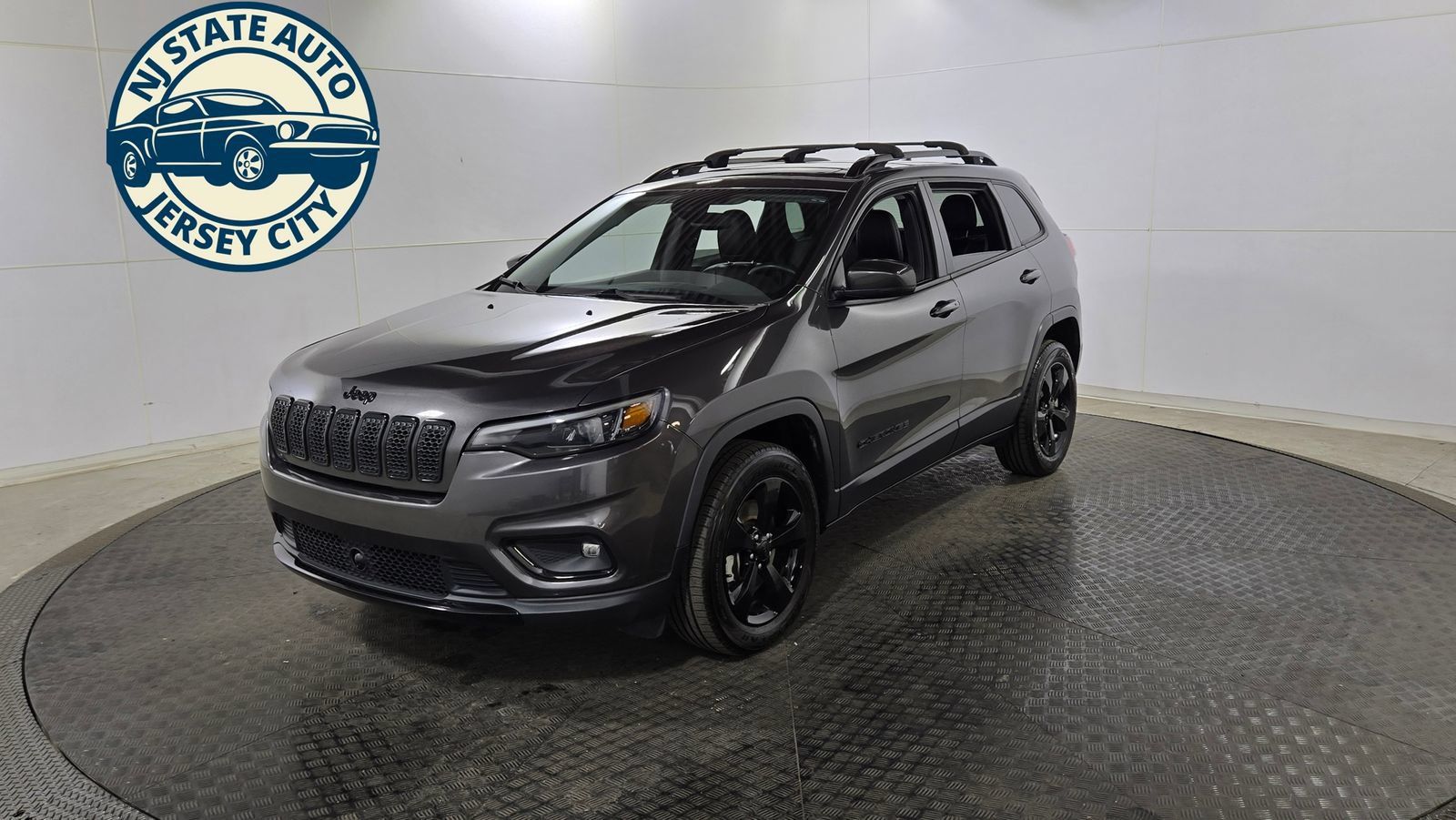 Used 2021 Jeep Cherokee Latitude Plus w/ Sun & Sound Group AWD/4WD image 3