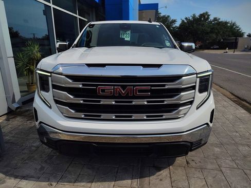 Certified 2024 GMC Sierra 1500 SLE image 2