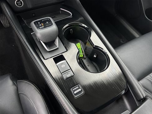 Certified 2023 Nissan Rogue Platinum image 17