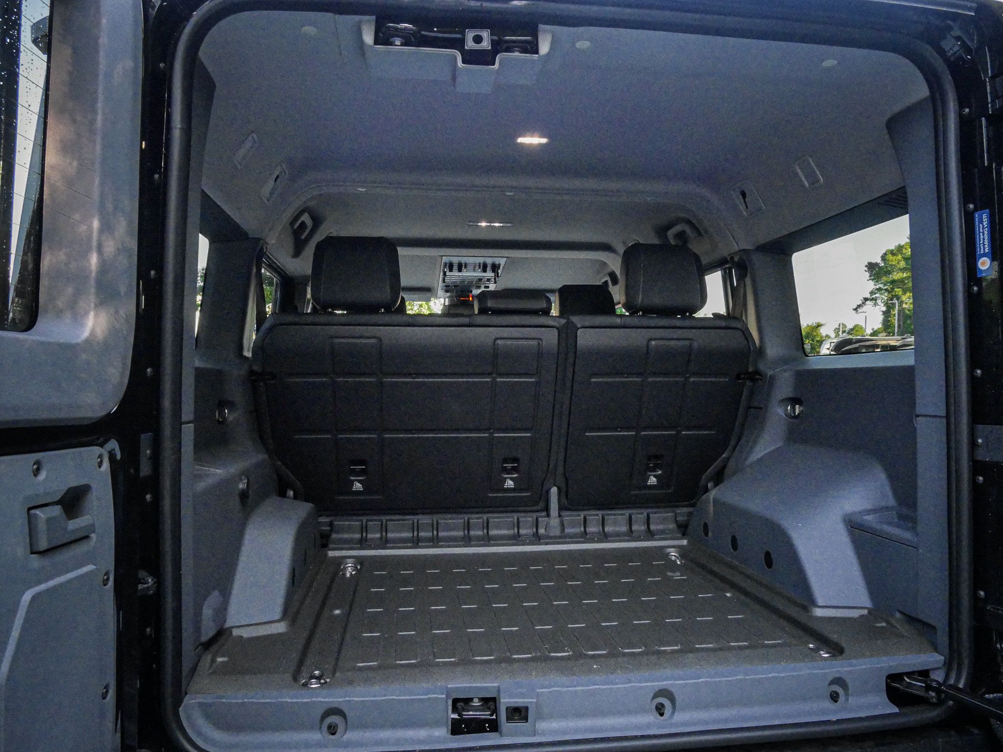 Used 2024 INEOS Grenadier Station Wagon AWD/4WD image 29