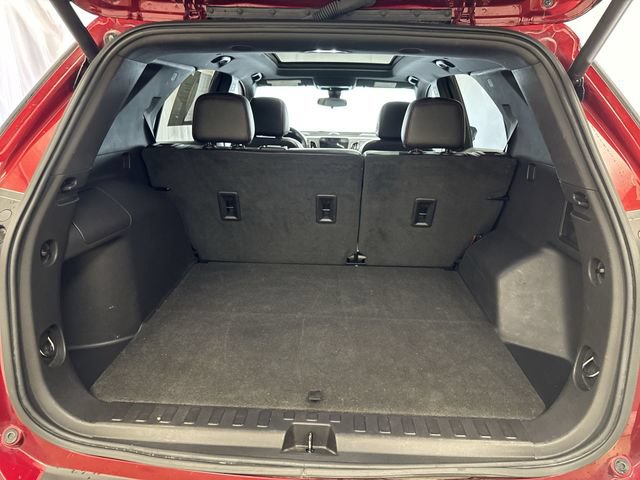 Used 2023 Chevrolet Equinox RS FWD image 25