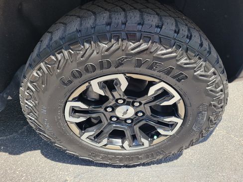 Certified 2024 Chevrolet Silverado 1500 ZR2 w/ Technology Package AWD/4WD image 44
