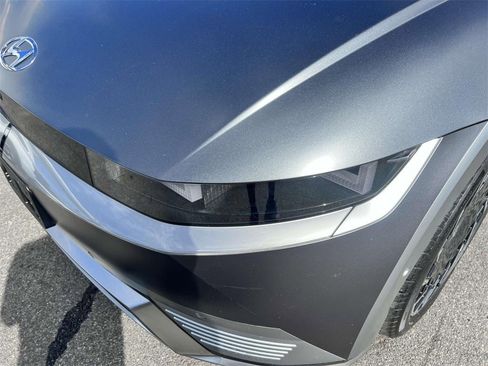 Used 2022 Hyundai Ioniq 5 Limited w/ Cargo Package image 8