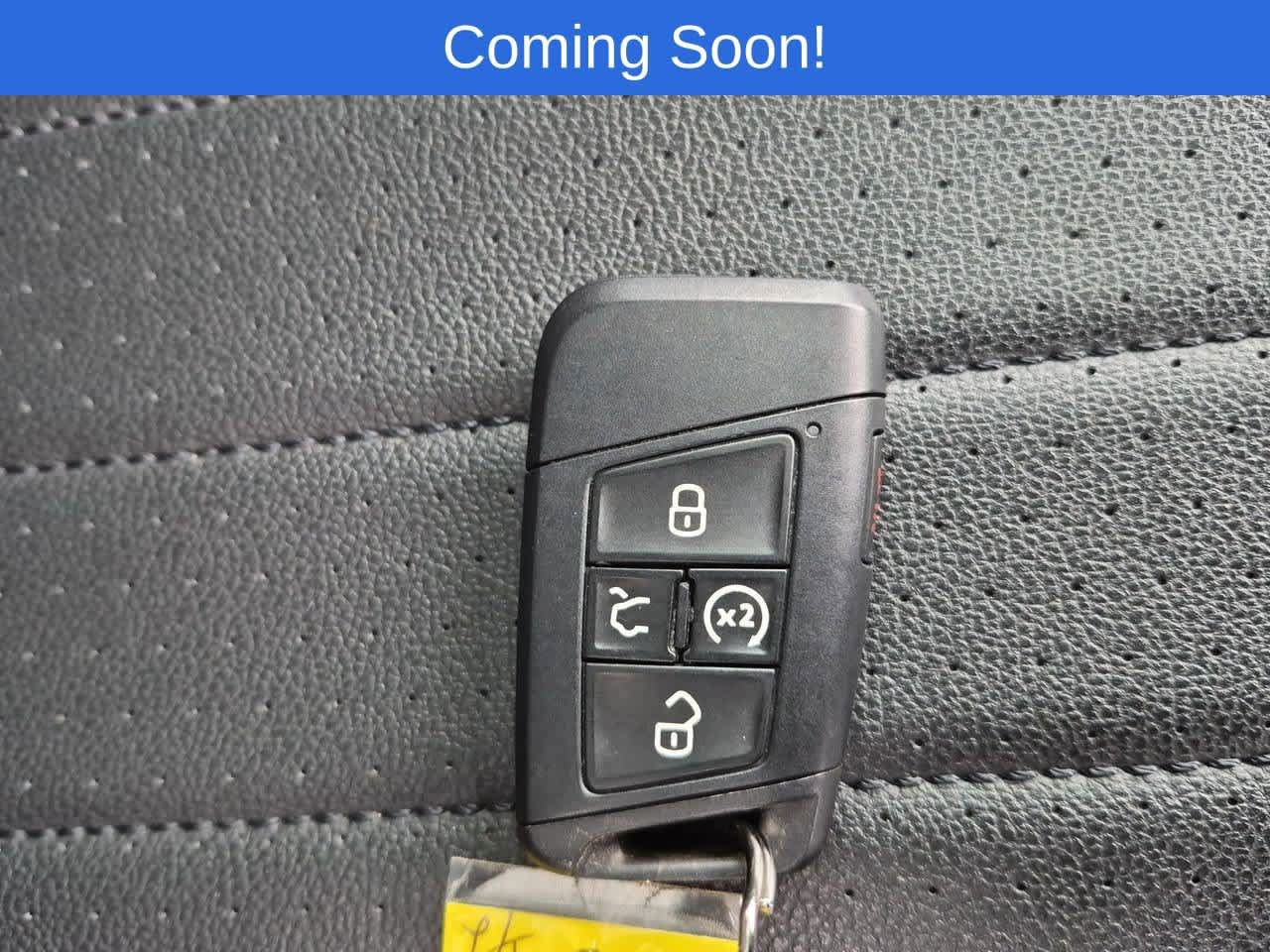 Used 2024 Volkswagen Tiguan SE AWD/4WD image 35
