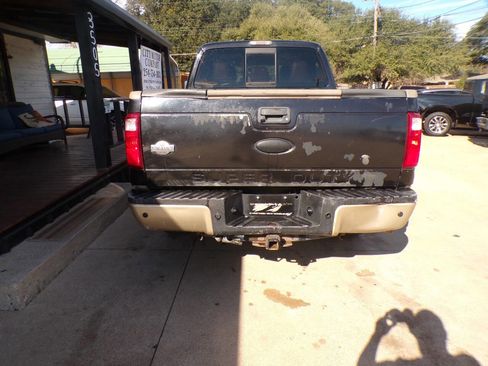 Used 2012 Ford F250 King Ranch w/ King Ranch w/Chrome Pkg image 8