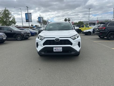 Used 2024 Toyota RAV4 XLE image 1