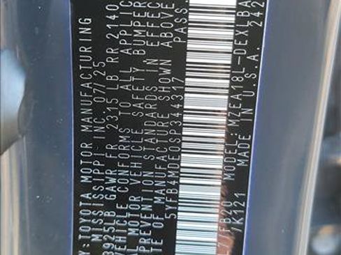 Used 2025 Toyota Corolla LE image 24