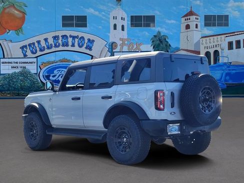New 2026 Ford Bronco Outer Banks w/ Sasquatch Package AWD/4WD image 3