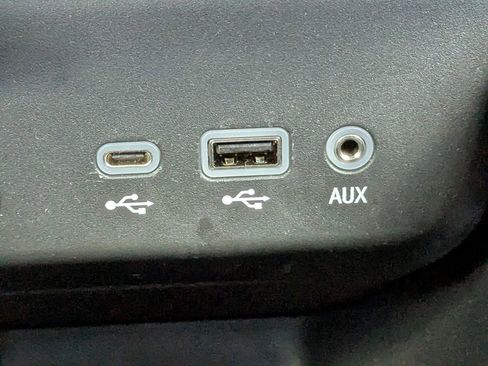 Certified 2023 Chevrolet TrailBlazer RS w/ Convenience Package image 24