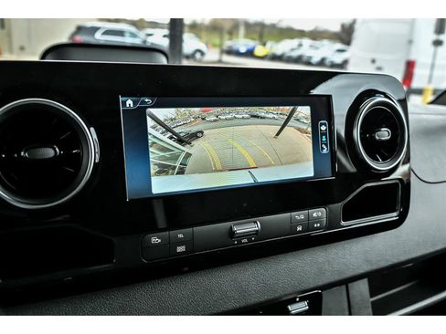 New 2025 Mercedes-Benz Sprinter 2500 image 11