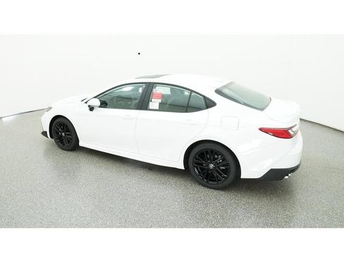 Used 2025 Toyota Camry SE w/ Multimedia Upgrade Package FWD image 6
