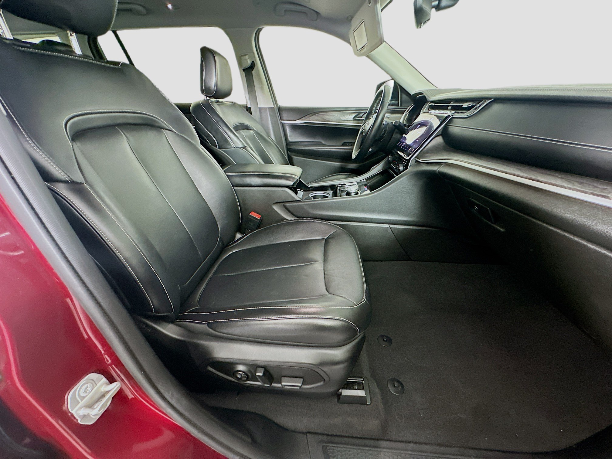 Used 2021 Jeep Grand Cherokee L Limited RWD image 34