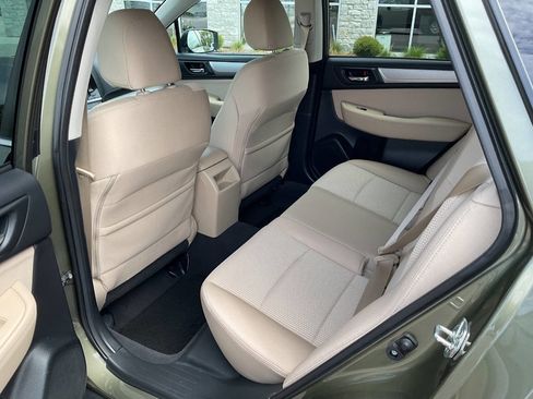 Used 2015 Subaru Outback 2.5i Premium w/ Popular Package #2 AWD/4WD image 26