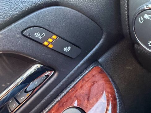 Used 2012 GMC Yukon 4WD Hybrid image 62