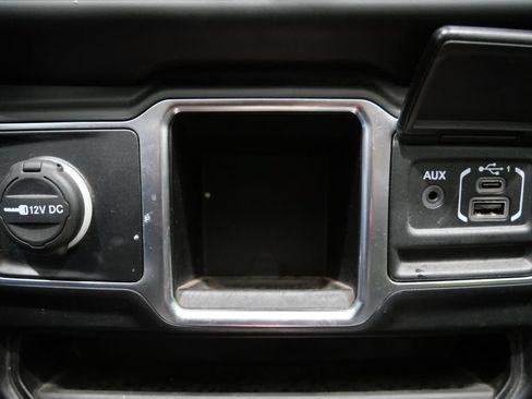 Used 2022 Jeep Wrangler Unlimited Sport AWD/4WD image 18