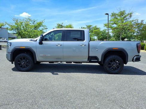 New 2026 GMC Sierra 2500 AT4 w/ AT4 Preferred Package AWD/4WD image 6
