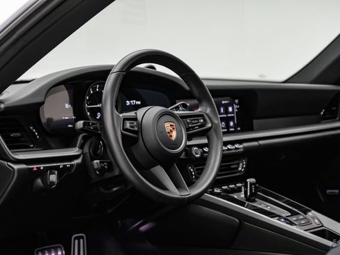 Used 2024 Porsche 911 Carrera RWD image 40