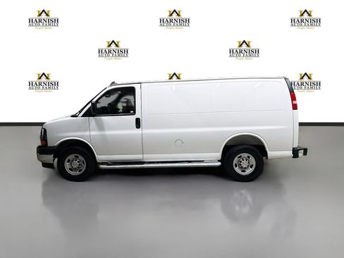 Used 2025 Chevrolet Express 2500 w/ Driver Convenience Package RWD image 10