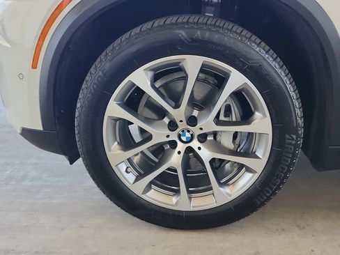 Used 2026 BMW X5 xDrive40i w/ Parking Assistance Package AWD/4WD image 7