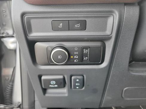 Certified 2024 Ford Expedition Limited image 21