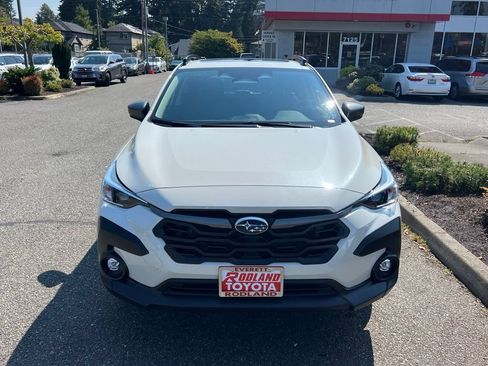 Used 2025 Subaru Crosstrek 2.5i Premium AWD/4WD image 5