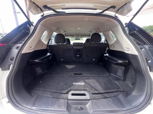 Used 2017 Nissan Rogue S AWD/4WD image 14