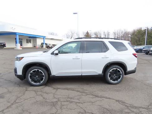 New 2026 Honda Pilot image 3
