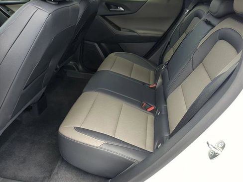Used 2025 Chevrolet Equinox LT w/ Convenience Package II AWD/4WD image 19