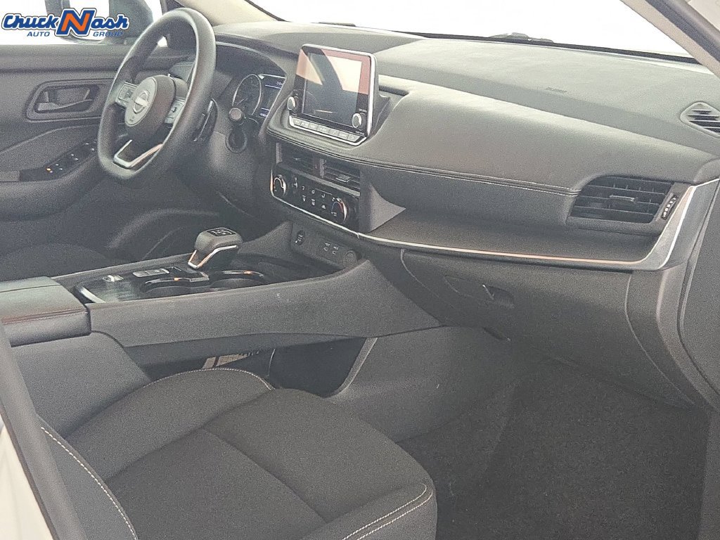 Used 2024 Nissan Rogue S FWD image 33