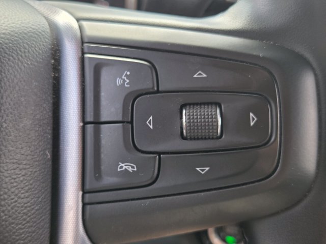 Used 2025 GMC Sierra 1500 SLT AWD/4WD image 32