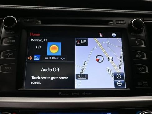 Used 2018 Toyota Highlander XLE AWD/4WD image 13