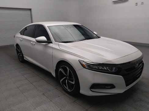 Used 2018 Honda Accord Sport image 13