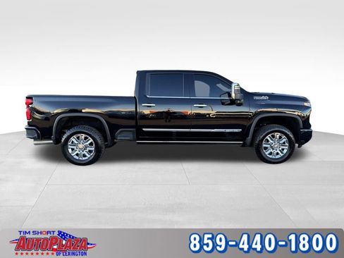 Used 2024 Chevrolet Silverado 2500 High Country w/ High Country Premium Package image 6
