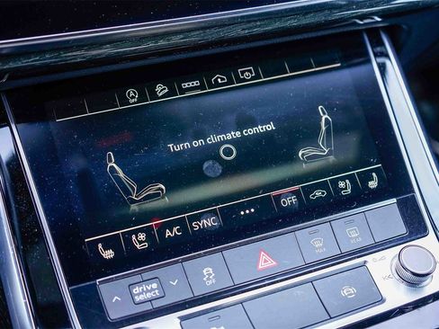 Used 2022 Audi Q7 Premium Plus w/ Premium Plus Package image 23