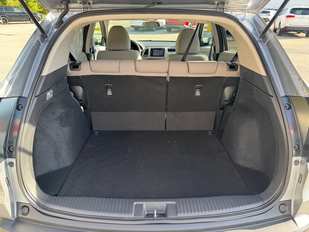 Used 2018 Honda HR-V EX image 17