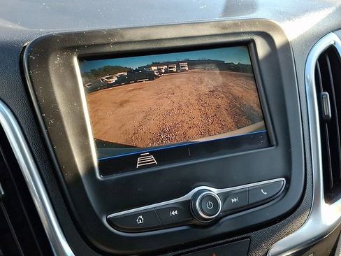 Used 2021 Chevrolet Equinox LS w/ LS Convenience Package image 19