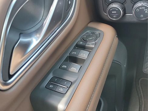 Used 2022 Chevrolet Tahoe High Country AWD/4WD image 14