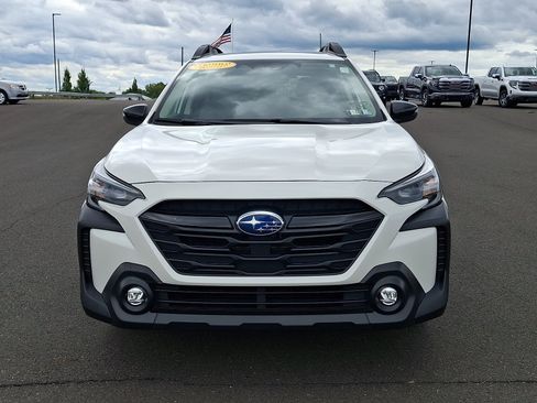 Certified 2025 Subaru Outback Onyx Edition AWD/4WD image 2
