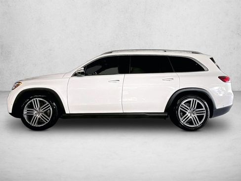 Used 2025 Mercedes-Benz GLS 450 4MATIC image 6