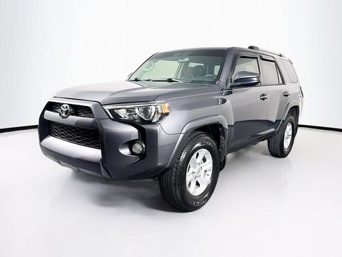 Used 2019 Toyota 4Runner SR5 RWD image 3