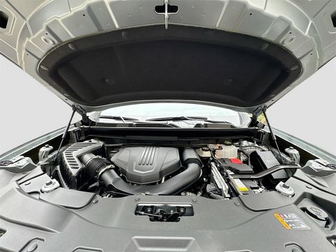 Used 2024 GMC Acadia AT4 w/ Luxury Package image 32