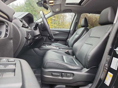 Certified 2022 Honda Pilot Special Edition image 13