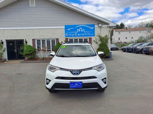 Used 2016 Toyota RAV4 XLE AWD/4WD image 3