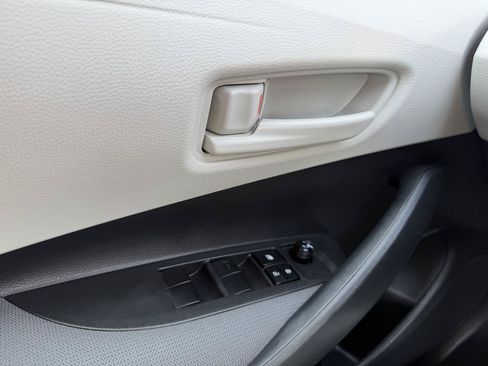 Used 2023 Toyota Corolla LE FWD image 19