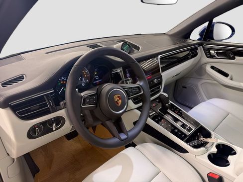 New 2026 Porsche Macan S AWD/4WD image 4