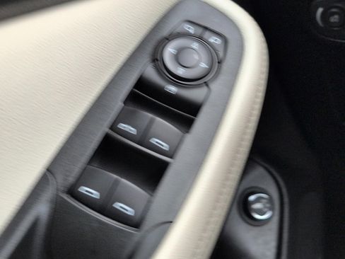 Used 2020 Buick Encore GX Select image 40