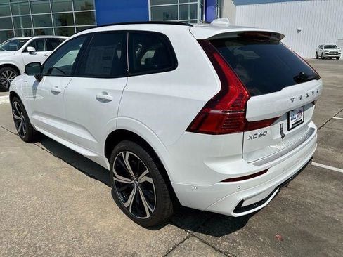 New 2025 Volvo XC60 T8 Ultra w/ Protection Package Premier image 7