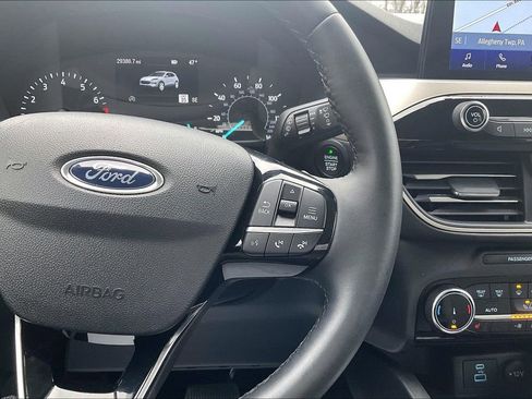 Used 2022 Ford Escape SE w/ Convenience Package image 18