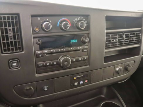 Used 2014 Chevrolet Express 1500 LT w/ LT Preferred Equipment Group image 19